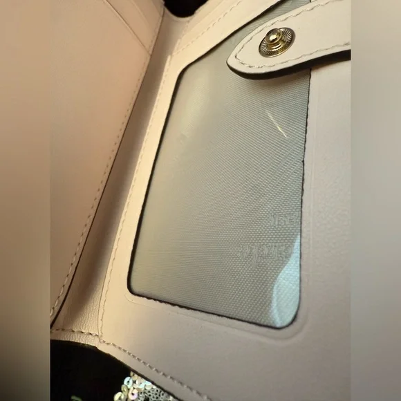 *SOLD* Kate Spade Day Tripper Small Slim Bifold Wallet - Picture 13 of 14